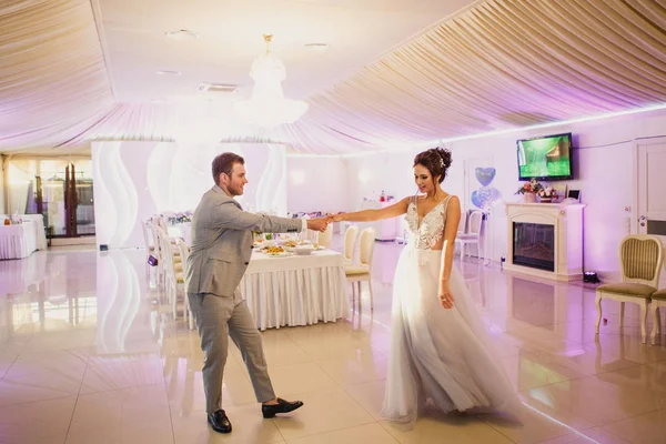 Young Beautiful Wedding Couple Dancing Restaurant Having Fun Bride Beautiful —  Fotos de Stock