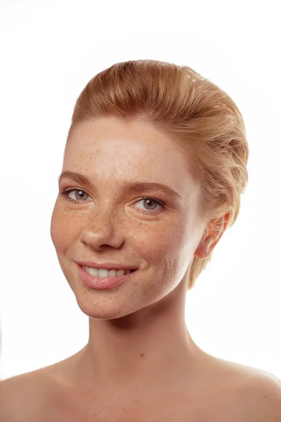 Young Beautiful Freckles Woman Face Portrait Healthy Skin — Stock Photo, Image