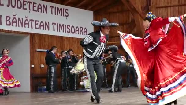 Rumänien Timisoara Juli 2018 Mexikanska Dansare Traditionell Dräkt Utföra Folkdans — Stockvideo