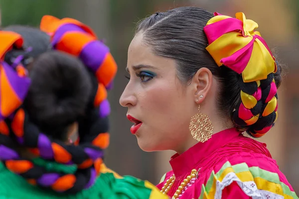 Timisoara Rumania Julio 2018 Bailarina Mexicana Traje Tradicional Presente Festival —  Fotos de Stock