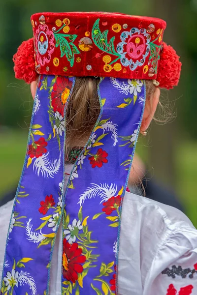 Detail Der Ukrainischen Tracht Für Frau Mit Mehrfarbigen Stickereien — Stockfoto