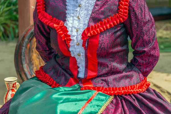 匈牙利多色民间女装的细节 — 图库照片