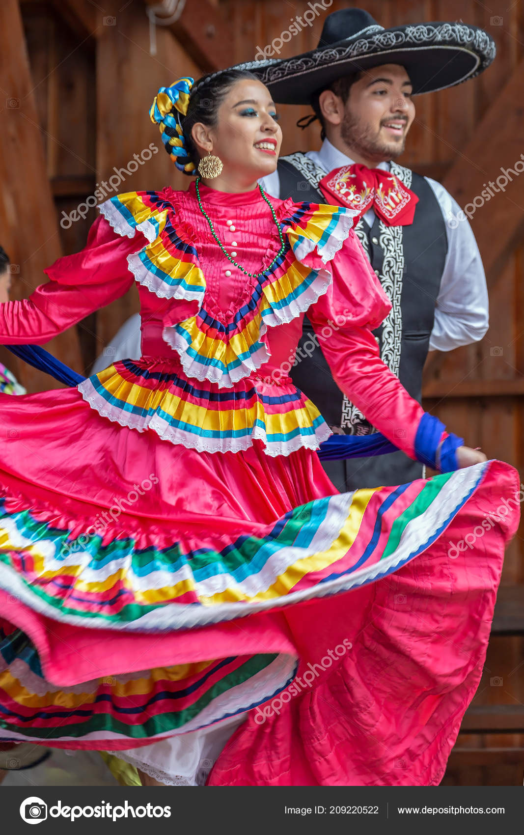 Danza folclorica mexicana fotos de stock, imágenes de Danza folclorica mexicana sin royalties | Depositphotos Danza folclorica mexicana fotos de stock, imágenes de Danza folclorica mexicana sin royalties | Depositphotos