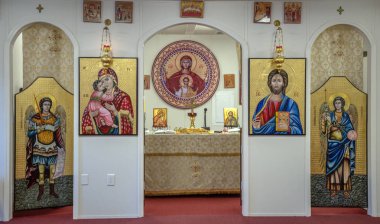 Potomac, Maryland, Amerika Birleşik Devletleri - 9 Eylül 2018: Sunak, Romanya Ortodoks Kilisesi.