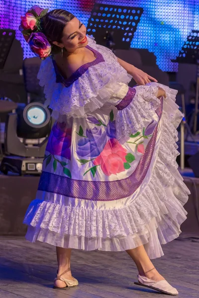 traditional colombian dress