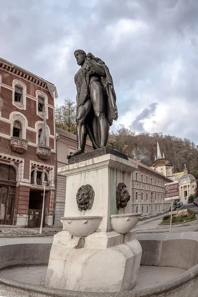 Baile Herculane Rumunia Listopada 2017 Vintage Wygląd Pomnik Herkulesa Uzdrowisku — Zdjęcie stockowe