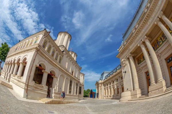 Bucharest Roménia Julho 2018 Catedral Patriarcal Ortodoxa Romena Localizada Colina — Fotografia de Stock