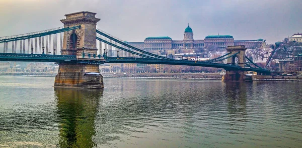 Řetězový Most Budapešti Maďarsko Zavěšený Most Přes Řeku Dunaj Devatenáctého — Stock fotografie