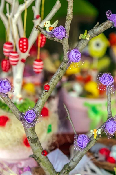 Malé Barevné Uspořádání Vyzdobit Dům Velikonoce Dětí — Stock fotografie