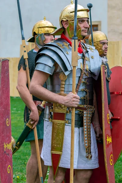 Alba Iulia Roménia Abril 2017 Soldados Romanos Traje Batalha Presentes — Fotografia de Stock