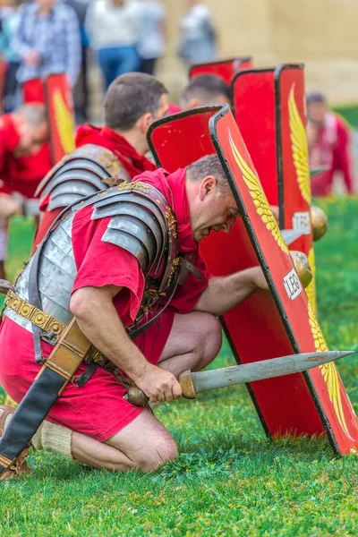 Alba Iulia Rumunia Kwietnia 2017 Rzymskich Żołnierzy Bitwie Kostium Obecny — Zdjęcie stockowe