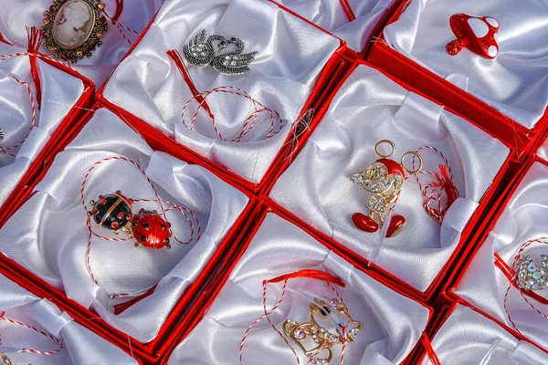 Martisor, símbolo da próxima primavera — Fotografia de Stock