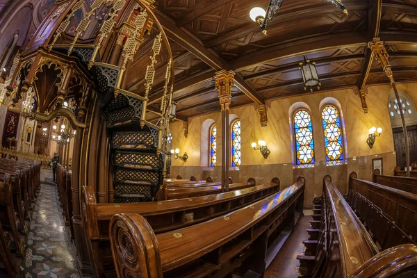 Innenraum der großen Synagoge, Budapest, ungarisch — Stockfoto