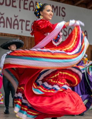 Meksika 'dan kadın dansçı