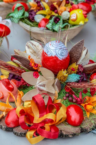 Small multi colored arrangement for Easter — Stock Photo, Image