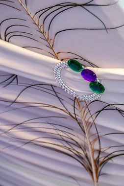 Bir şenlikli sandalyede romantik düzenleme