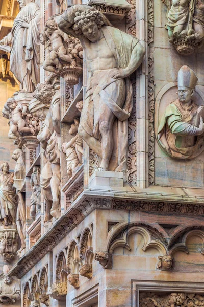 Milano Katedrali Cephesi, Lombardiya, İtalya — Stok fotoğraf