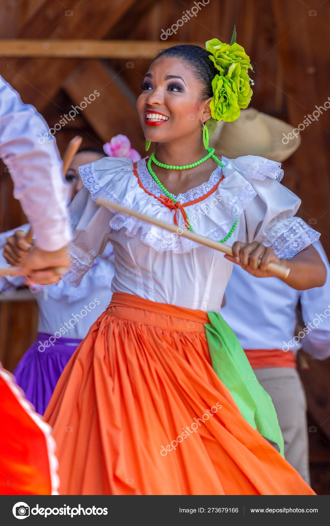 Dancers from Puerto Rico in traditional ...