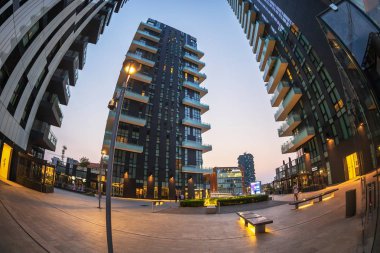 Porta Nuova semtindeki mimari binaların görünümü, Mila