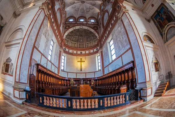 Interior of the church of Santa Maria delle Grazie, Milan, Italy — Stock Photo, Image