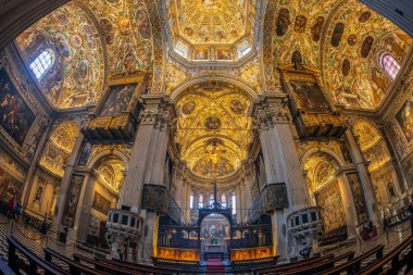 Santa Maria Maggiore Bazilikası'nın iç kısmı, Bergamo, İtalya