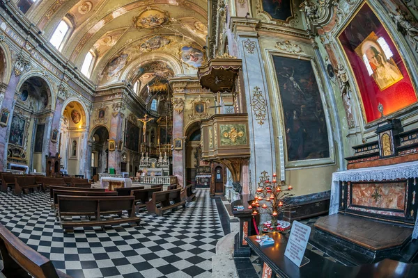Interior of the catholic church Sant Agata nel Carmine, Bergamo, — Stock Photo, Image