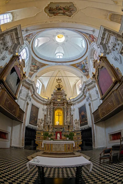 Interiér kostela Chiesa di San Panšílenio, Bergamo, Itálie — Stock fotografie