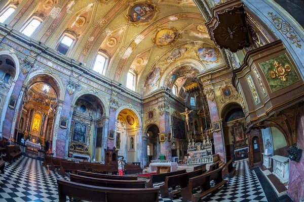 Interior de la iglesia católica Sant Agata nel Carmine, Bérgamo , — Foto de Stock