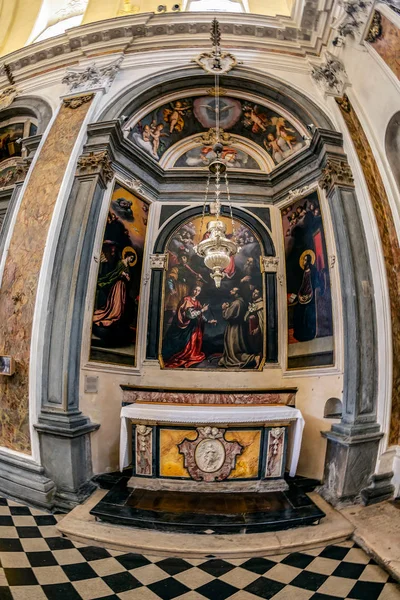 Wnętrze kościoła Chiesa di San Pancrazio, Bergamo, Włochy — Zdjęcie stockowe