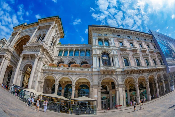 Ingresso alle Gallerie Vittorio Emanuele II, Milano — Foto Stock