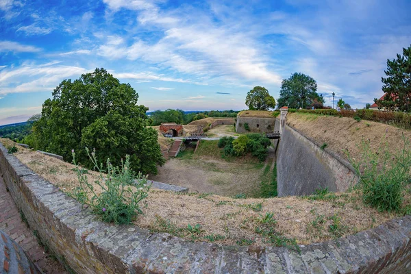 Fortaleza de Petrovaradin en Novi Sad, Serbia — Foto de Stock