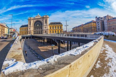Toplu taşıma için yeraltı nodal noktası, Budapeşte, Hun