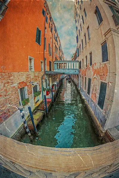 Παλιά φωτογραφία με ένα κανάλι στη Βενετία, Ιταλία — Φωτογραφία Αρχείου