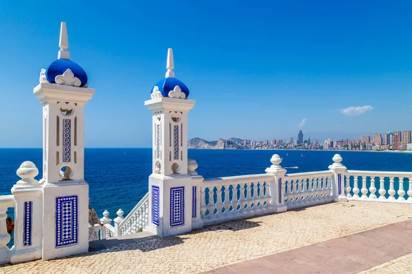 Utsikt Över Skyskrapor Staden Från Balkong Medelhavet Mirador Del Castillo — Stockfoto