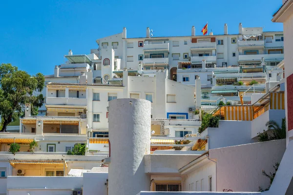 Benidorm Spain August 2020 Типові Іспанські Будинки Розташовані Над Пляжем — стокове фото