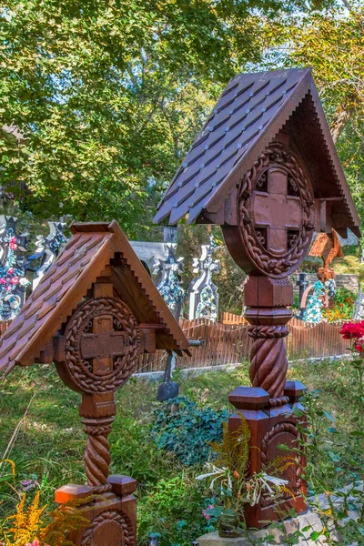 Decoratieve Houten Gesneden Kruis Met Roemeense Traditionele Motieven Specifiek Voor — Stockfoto