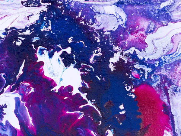 Mavi ve pembe sanat el arka plan, tuval üzerine akrilik resim yakın çekim parça boyalı. Modern sanat. Çağdaş sanat.