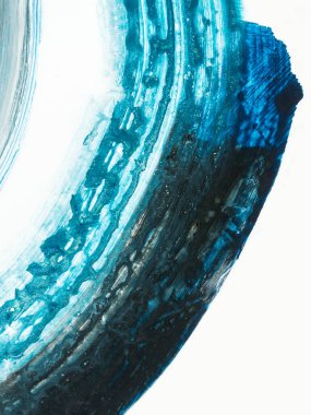 Mavi ve siyah çizgili fırça desenli soyut resim, yaratıcı el boyası arka plan, tuvalde akrilik boya. Modern sanat. Çağdaş sanat.