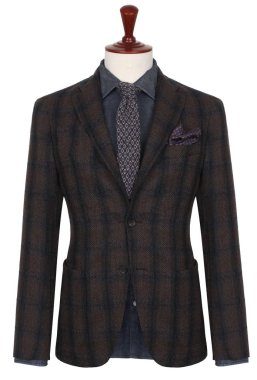 Lüks erkek yün ceket, gri gömlek ve kravat, cepte mendil, terzi üzerinde manken seti, kırpma, beyaz arka plan üzerinde izole