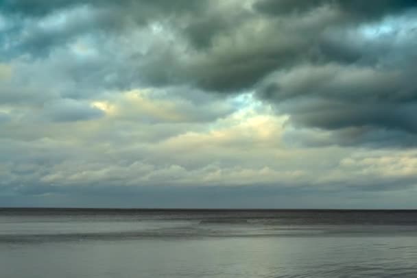 Ладозьке Озеро Тімелапс Драматичне Небо Над Водою — стокове відео