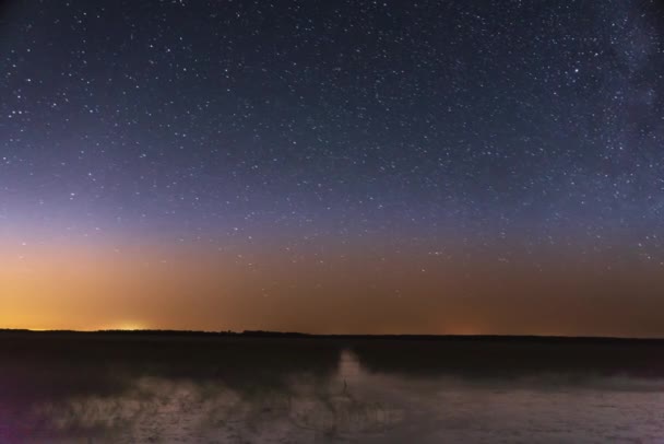 Timelapse Van Nachtelijke Beweging Sterren Meer — Stockvideo