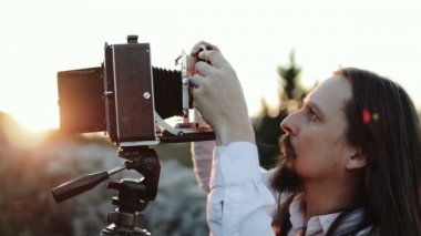 Fotoğrafçı geniş format kamera çekim önce özelleştirir