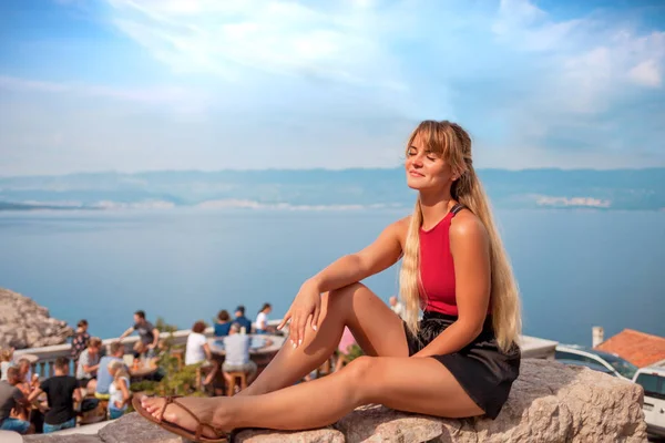 Smiling Young Woman Vacation Sitting Terrace Sea View — Stock Photo, Image