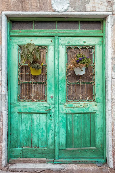 Portas Dianteiras Verdes Madeira Tradicionais Croácia — Fotografia de Stock