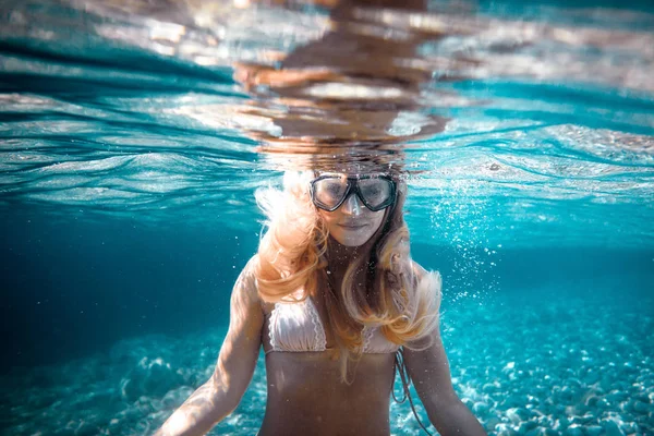 Snorkeling Woman Tropical Sea — Stock Photo, Image