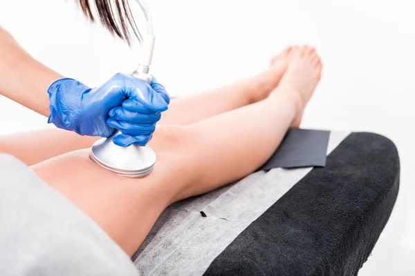 Cellulitis Behandeling Bij Medical Spa Center Vacuüm Massage Procedure — Stockfoto