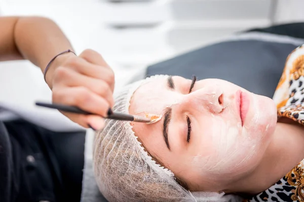 Beautician Applying Facial Mask Beauty Salon Cosmetology Treatment Skincare Face — Stock Photo, Image