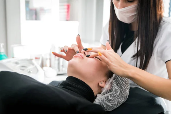 Beautician Applying Facial Mask Cosmetic Clinic Cosmetology Treatment Skincare Face — Stock Photo, Image