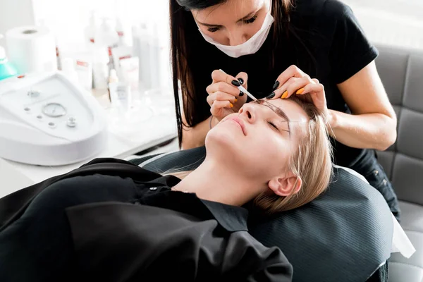 Permanent Make Eyebrows Beauty Salon — Stock Photo, Image