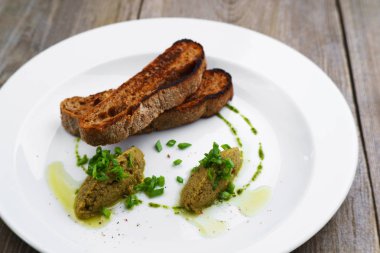 Zeytin tapenade ve çavdar baget, İtalyan snack